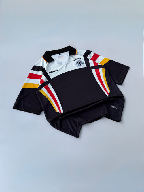 BECKENBAUER 8 GERMANY 1990 SPECIAL KIT FIVE SLEEVE EMBROIDERY COLLER