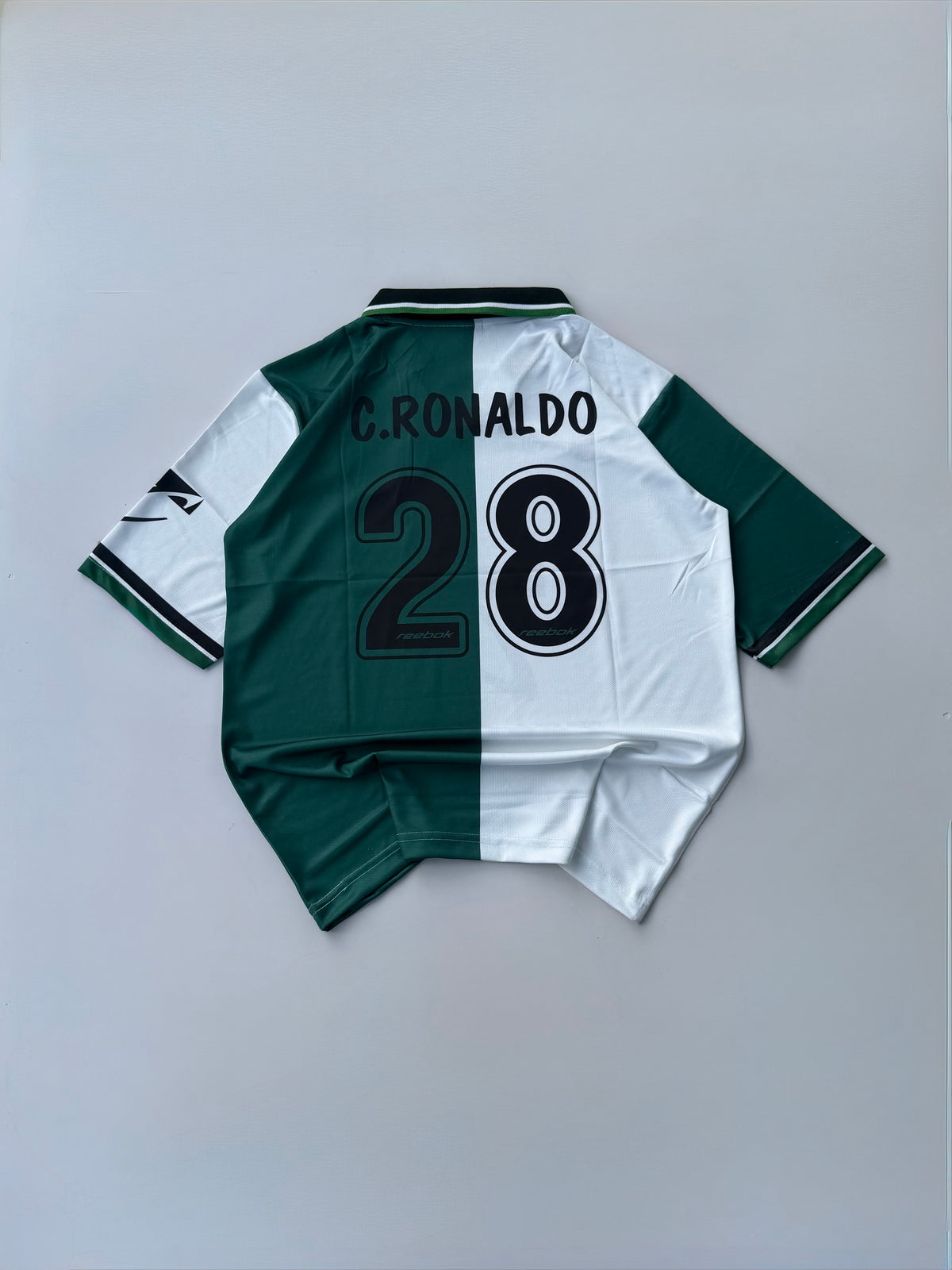 C.RONALDO 28 SPORTING 1998/99 RETRO THIRD KIT FIVE SLEEVE EMBROIDERY