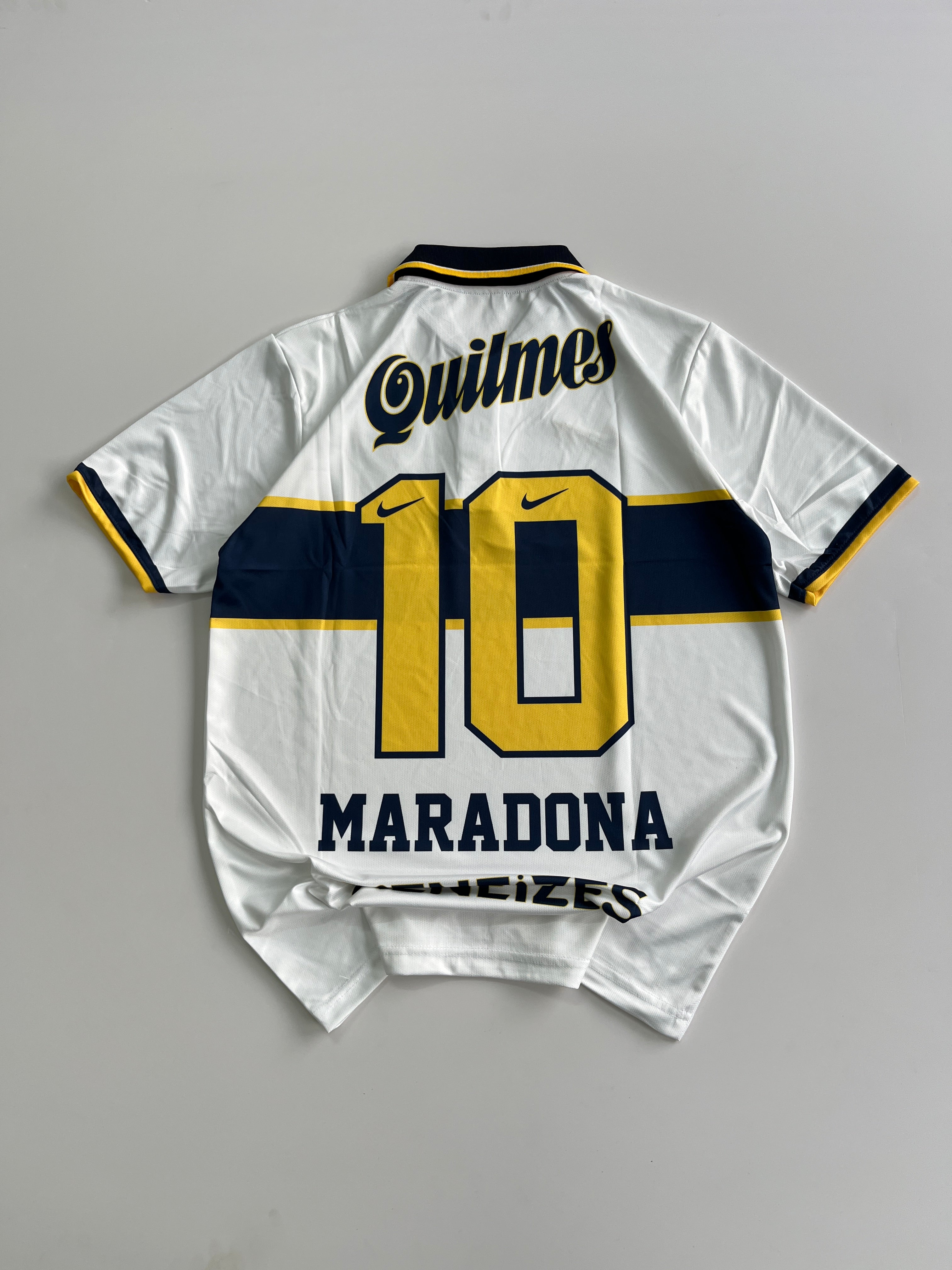 MARADONA 10 VINTAGE-STYLE BOCA JUNIORS 1996/97 AWAY KIT EMBROIDERY