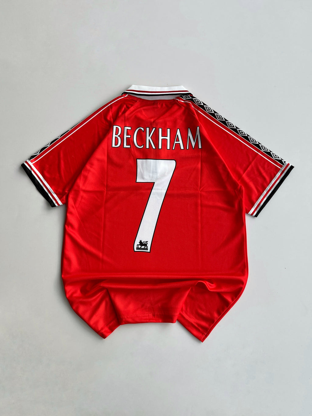 DAVID BECKHAM 7 MANCHESTER UNITED 1998-99 RETRO HOME KIT EMBROIDERY