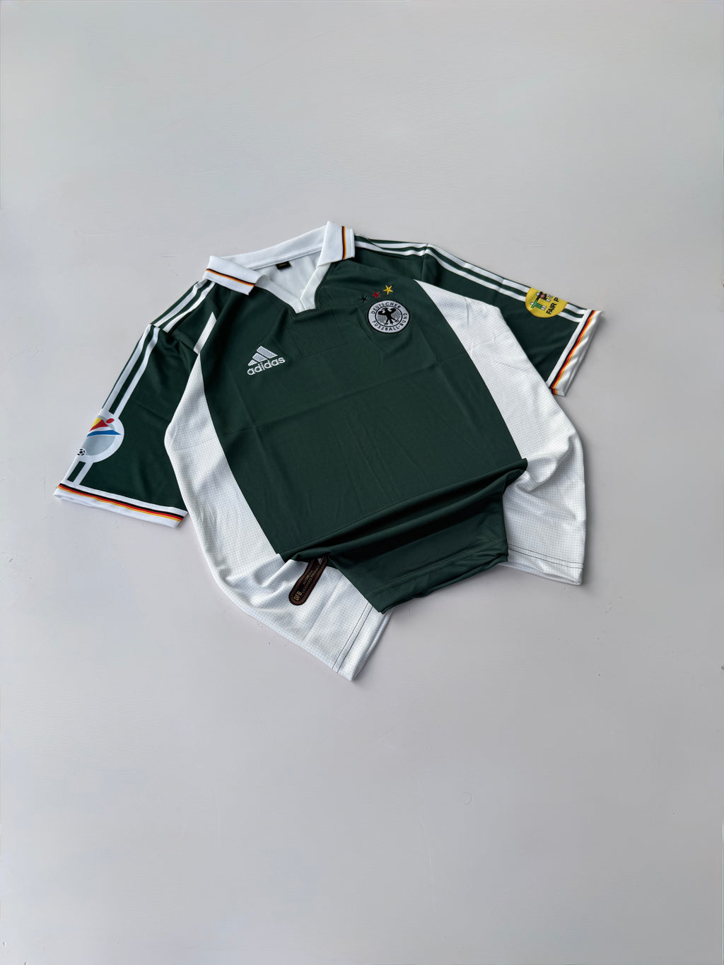 BALLACK 13 GERMANY 2000/02 RETRO AWAY KIT EMBROIDERY FIVE SLEEVE COLLER