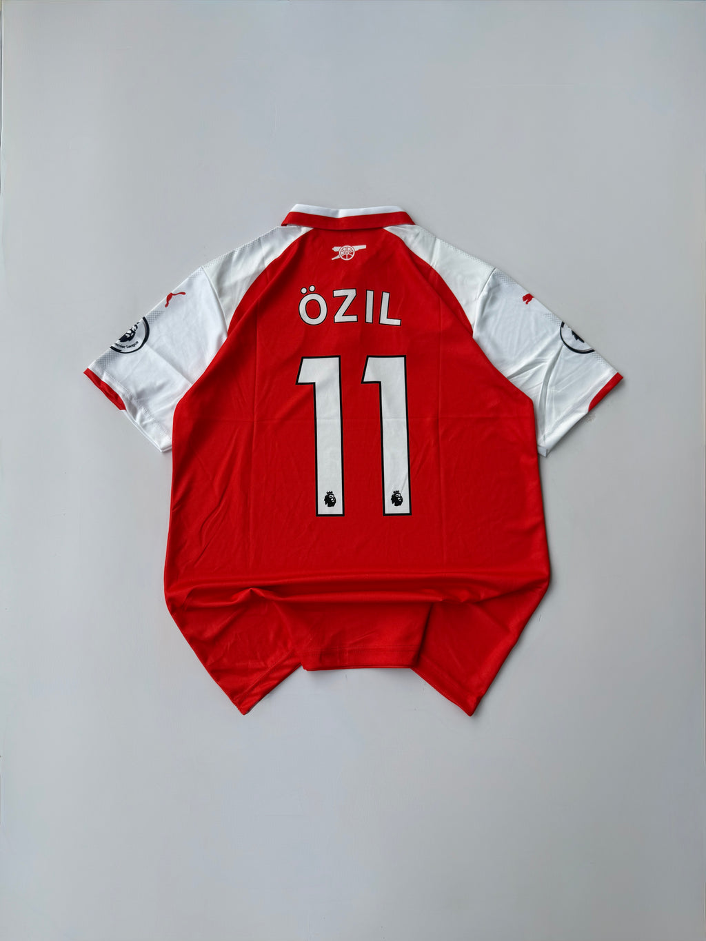 OZIL 11 ARSENAL 2017/18 HOME KIT EMBROIDERY POLO