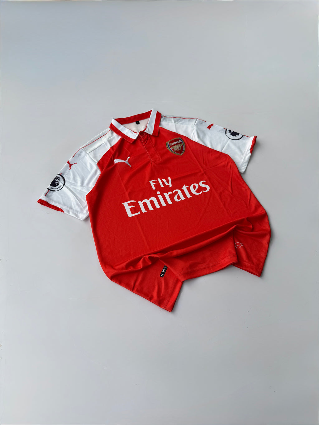 OZIL 11 ARSENAL 2017/18 HOME KIT EMBROIDERY POLO