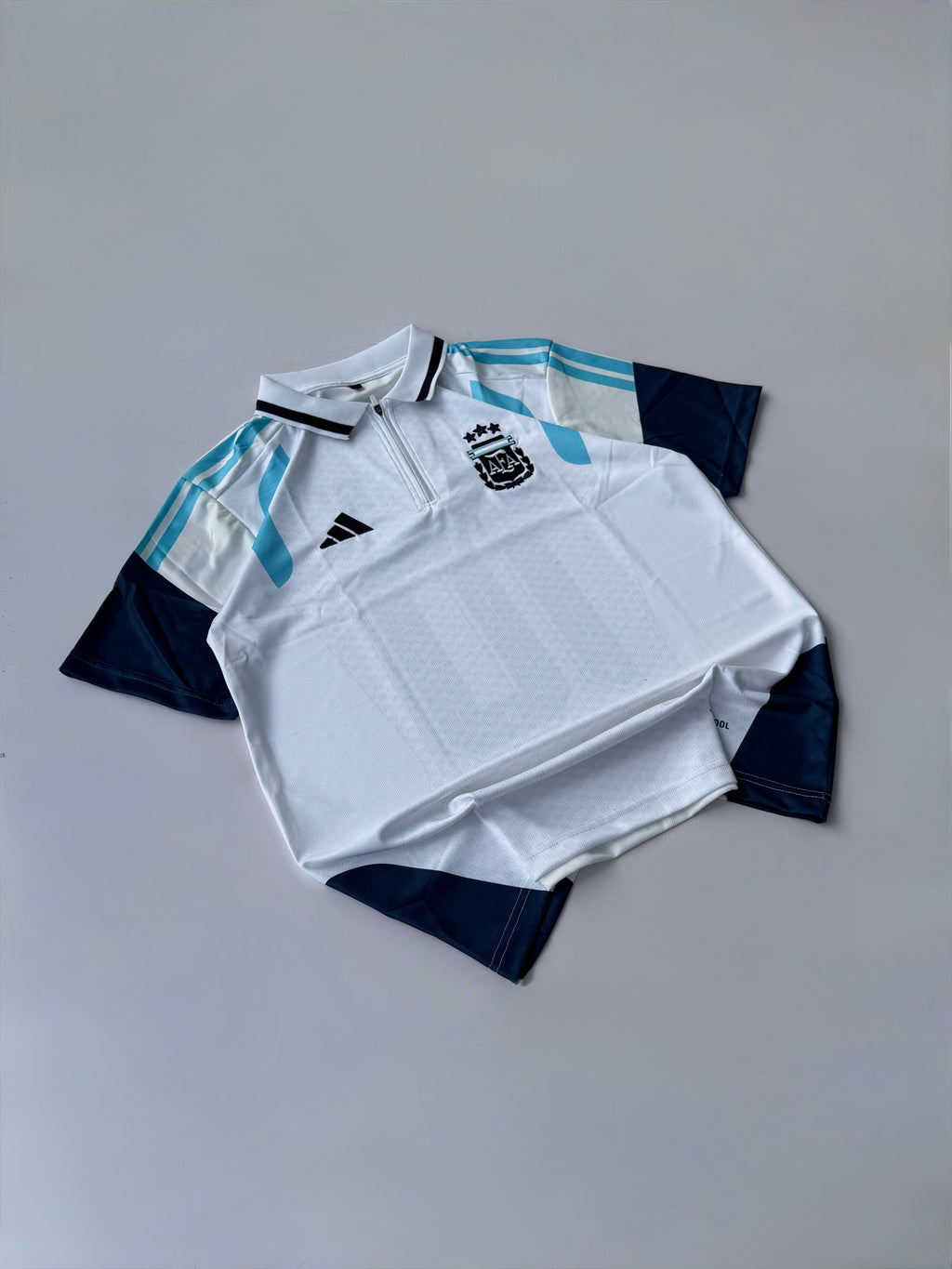 MESSI 10 ARGENTINA 2026 TRIO KIT SPECIAL EMBROIDERY POLO
