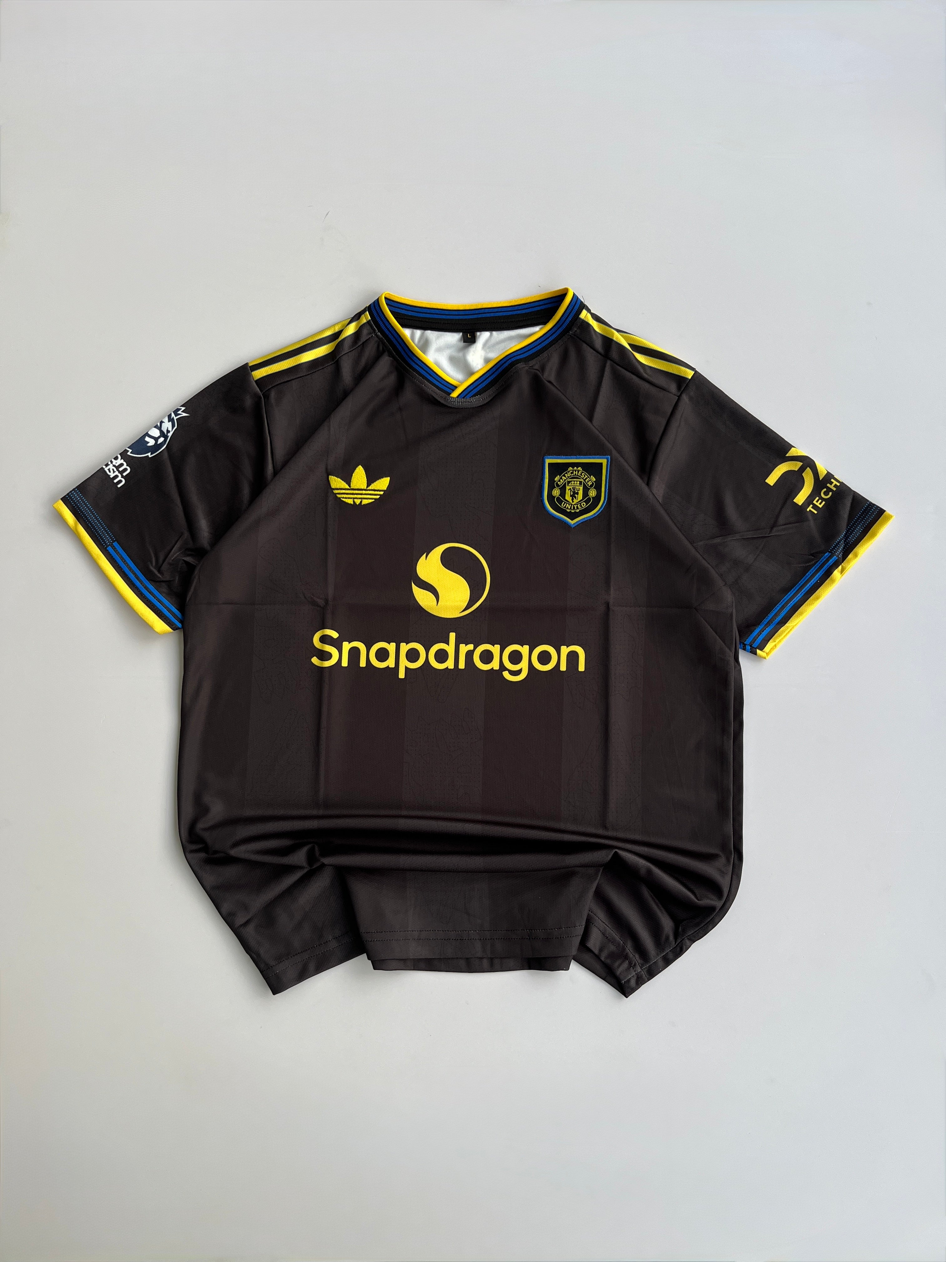 SESKO 30 MANCHESTER UNITED 2025/26  THIRD KIT EMBROIDERY