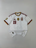 TWO STAR LAMINE YAMAL 19 SPAIN 2026 WORLD CUP AWAY CHAMPIONS KIT 
EMBROIDERY