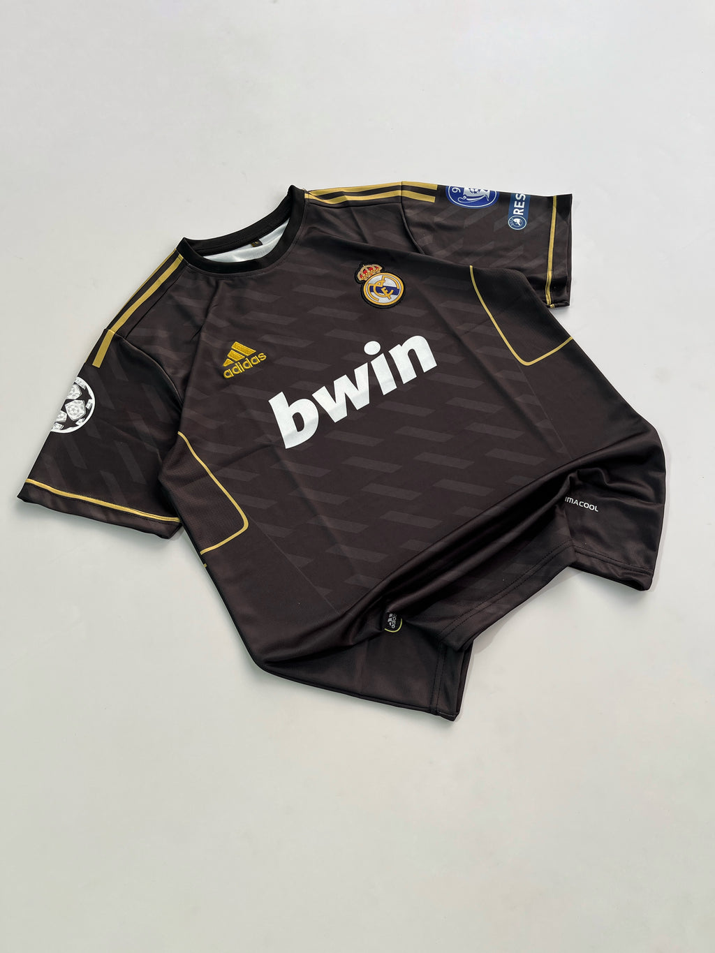 RONALDO 7 REAL MADRID    2011/12  AWAY KIT EMBROIDERY