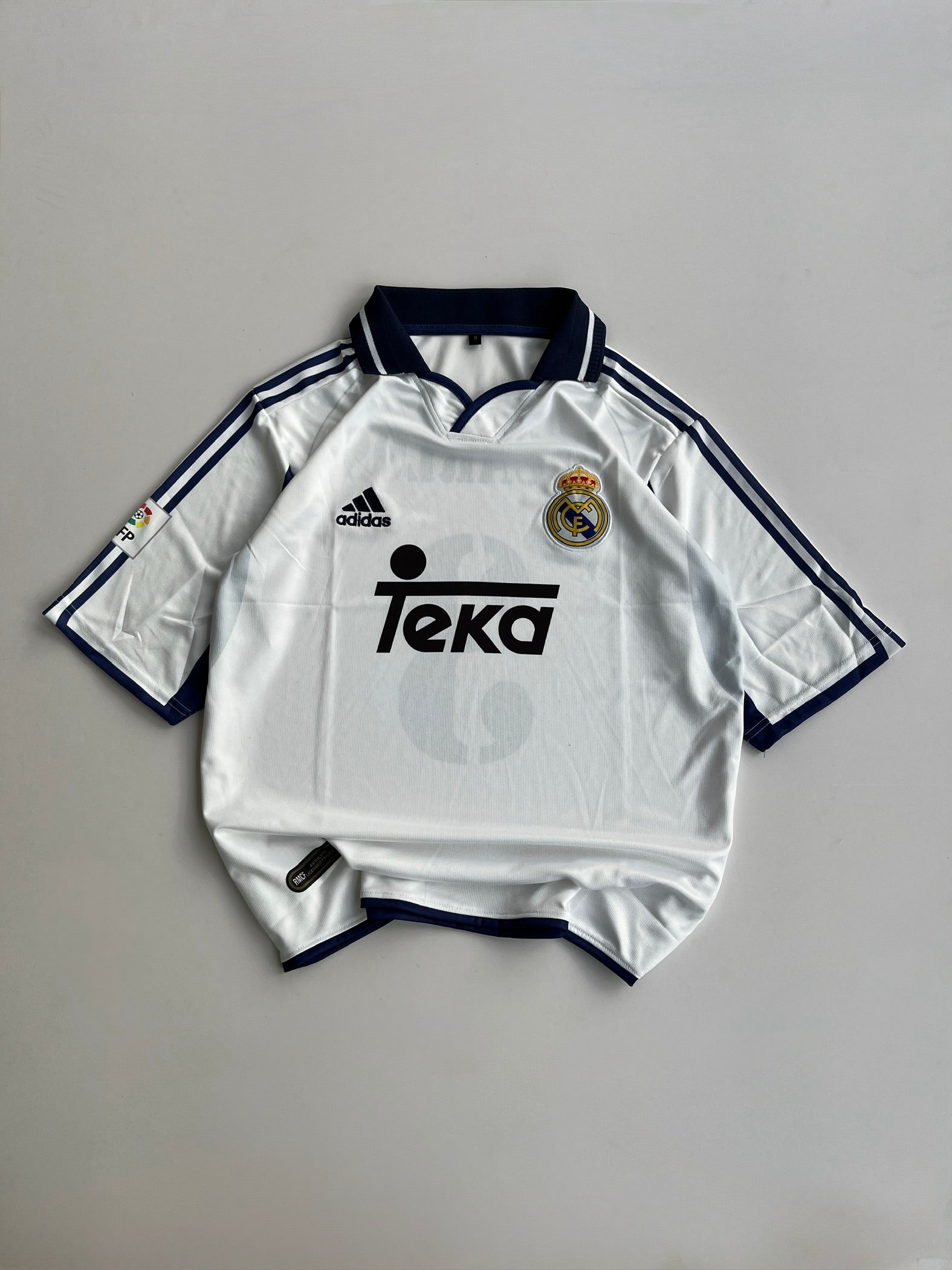 R.CARLOS 3 REAL MADRID 1999/00 RETRO HOME KIT EMBROIDERY FIVE SLEEVE