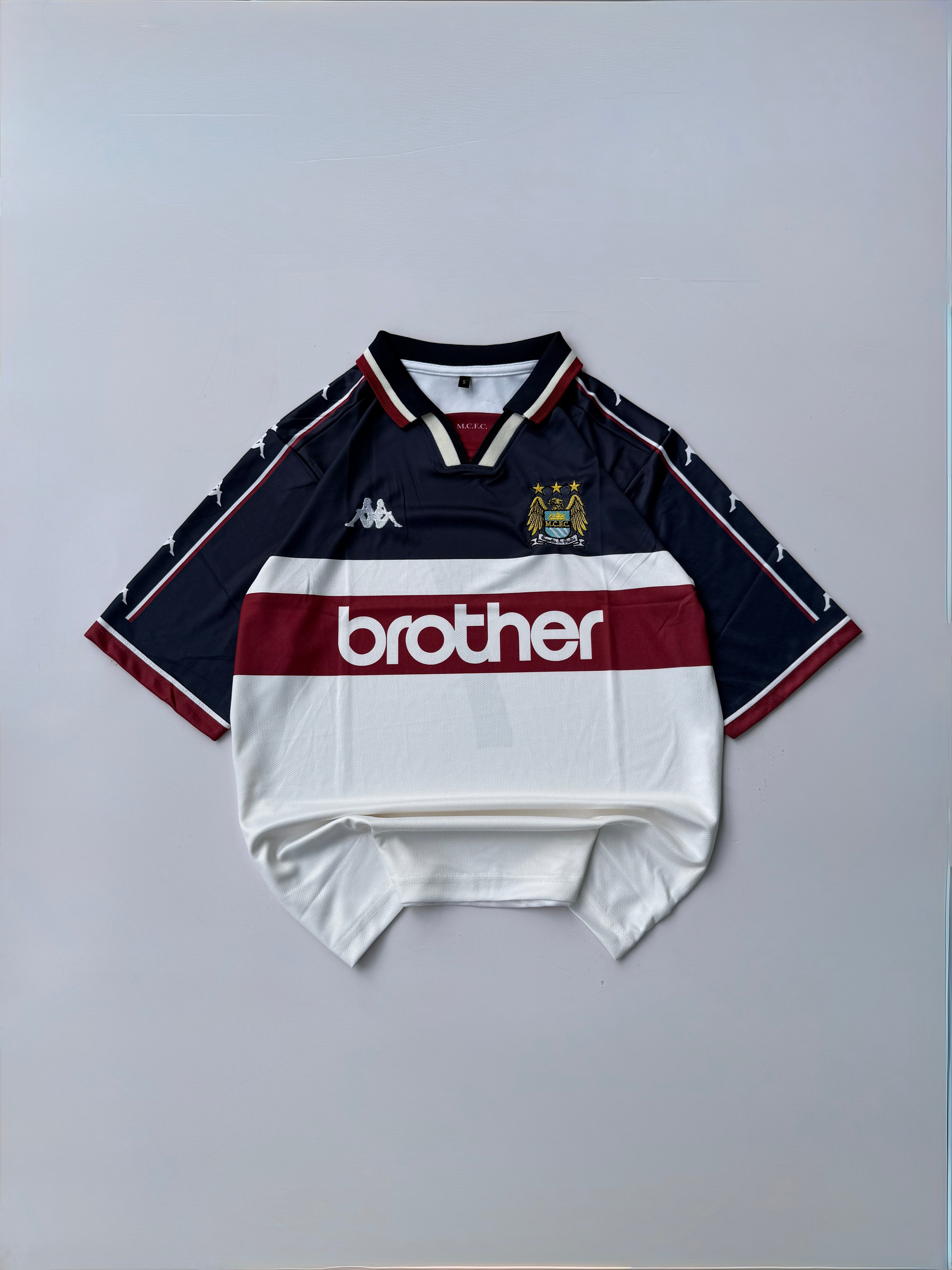 KINKLADZE MANCHESTER CITY 1997/98 RETRO AWAY KIT FIVE SLEEVE EMBROIDERY