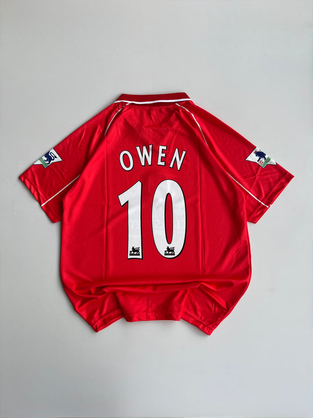 OWEN 10 LIVERPOOL 2000/02 RETRO HOME  KIT EMBROIDERY POLO