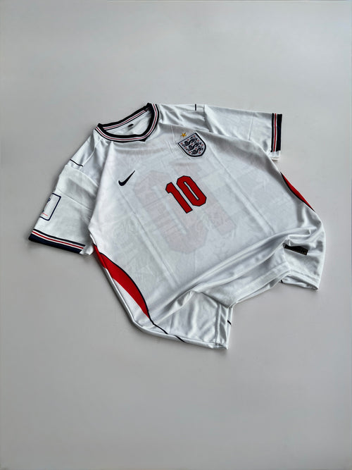 BELLINGHAM 10 ENGLAND WORLD CUP HOME KIT 2026
EMBROIDERY