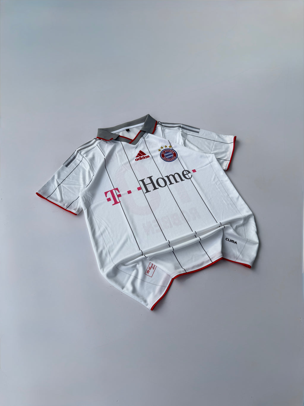 ROBBEN 10 BAYERN MUNICH 2009/10 THIRD KIT EMBROIDERY COLLER