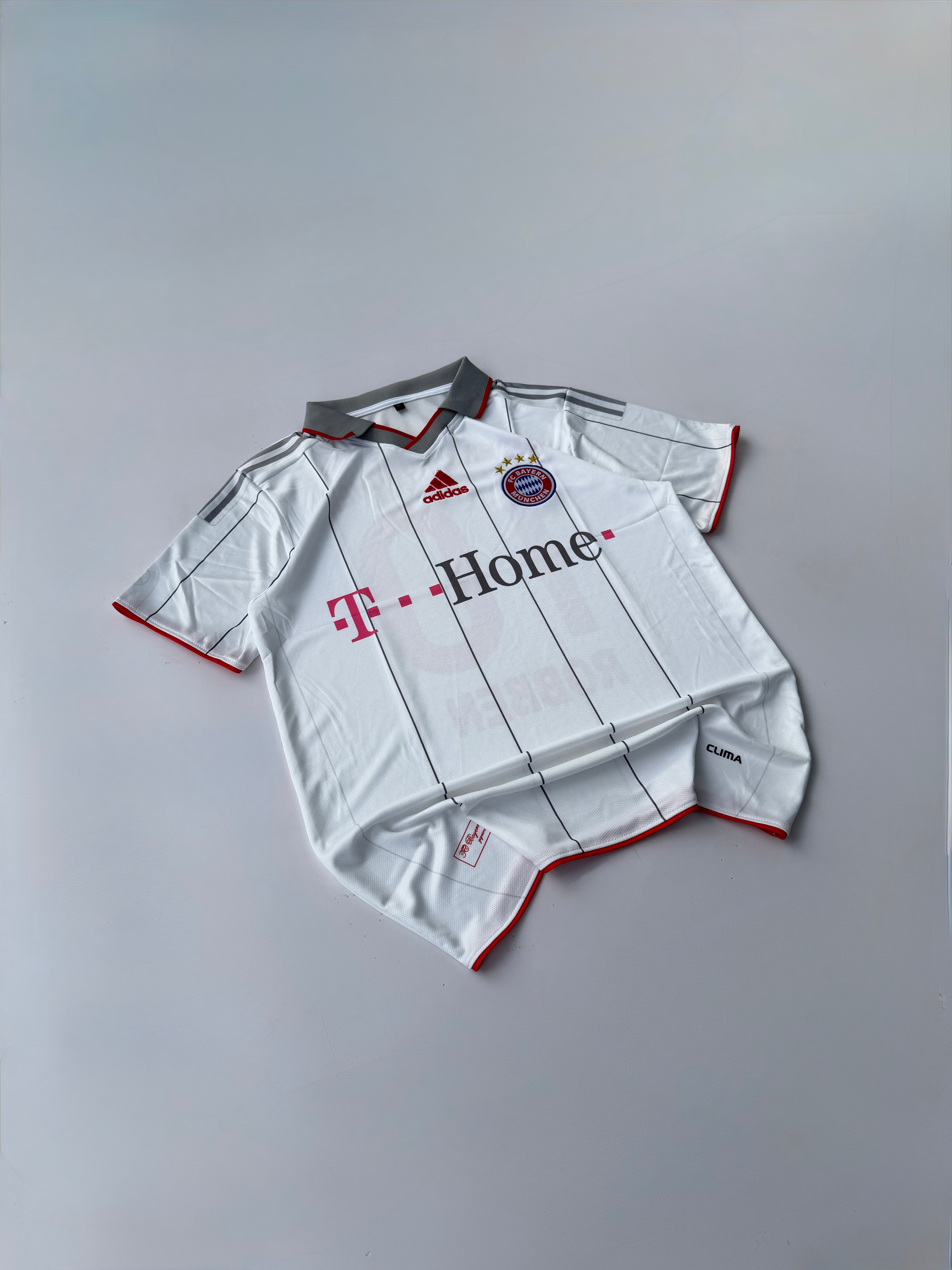 ROBBEN 10 BAYERN MUNICH 2009/10 THIRD KIT EMBROIDERY COLLER