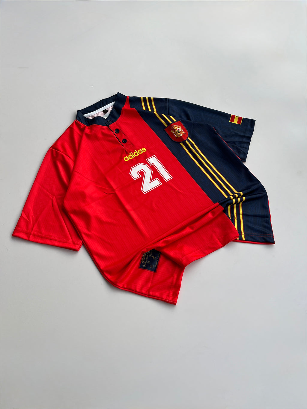 LUIS ENRIQUE 21 SPAIN 1996 HOME KIT EMBROIDERY FIVE SLEEVE KIT