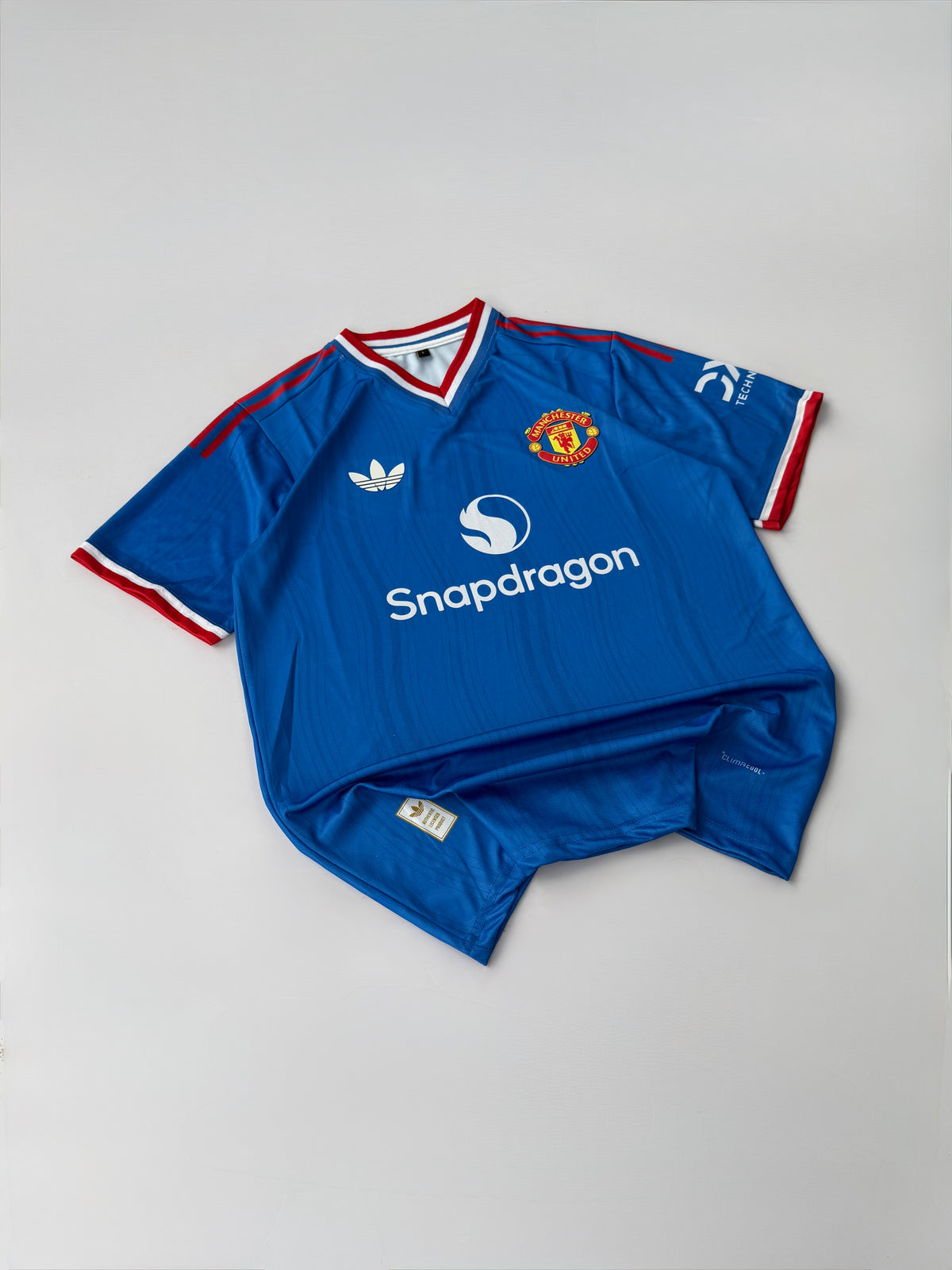 MAINOO 37 MANCHESTER UNITED 2026/27 AWAY KIT 3D SILICON HEAT PRINTED LOGO