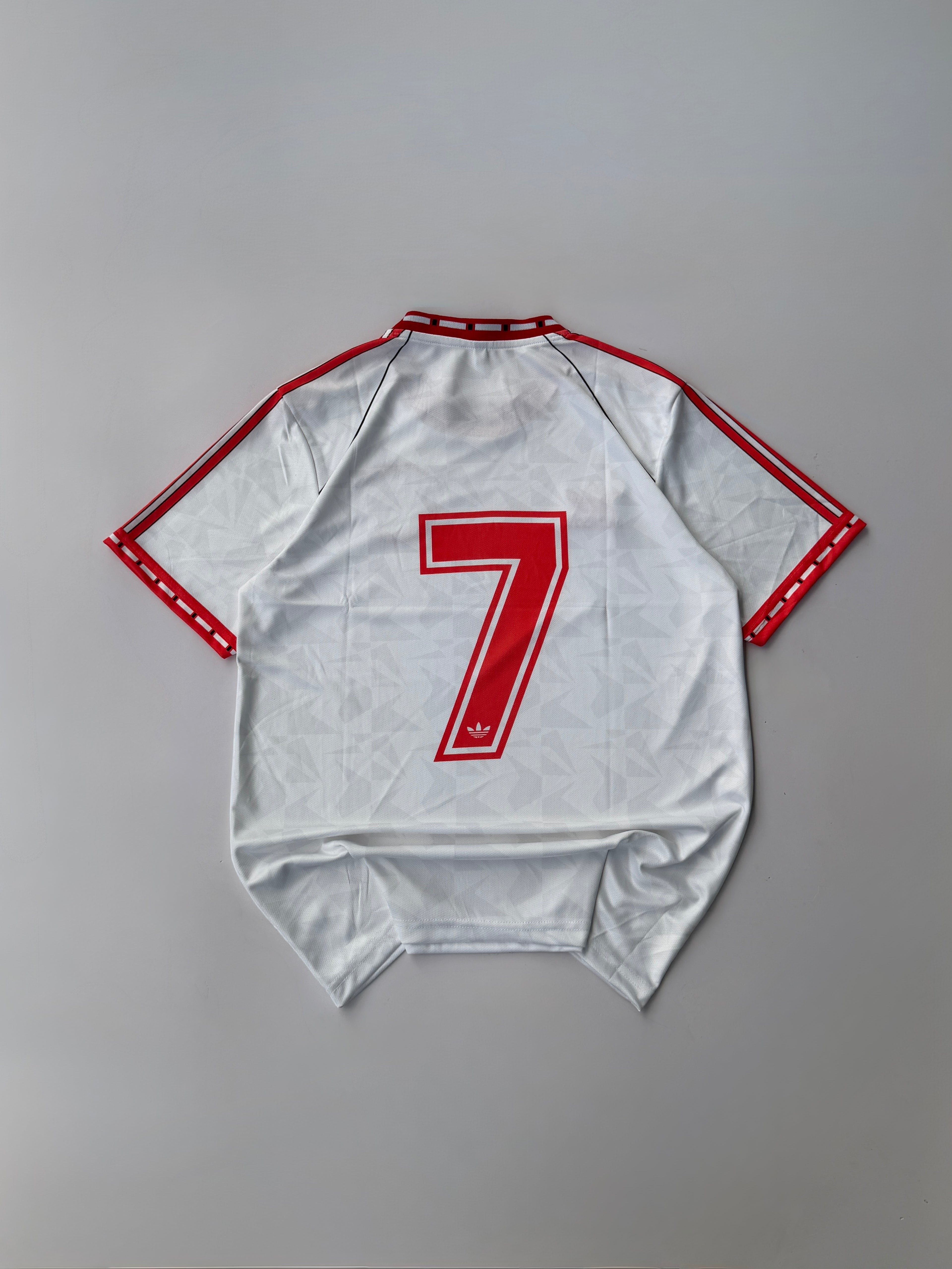 NO NAME 7 MANCHESTER UNITED 1991 RETRO AWAY KIT EMBROIDERY