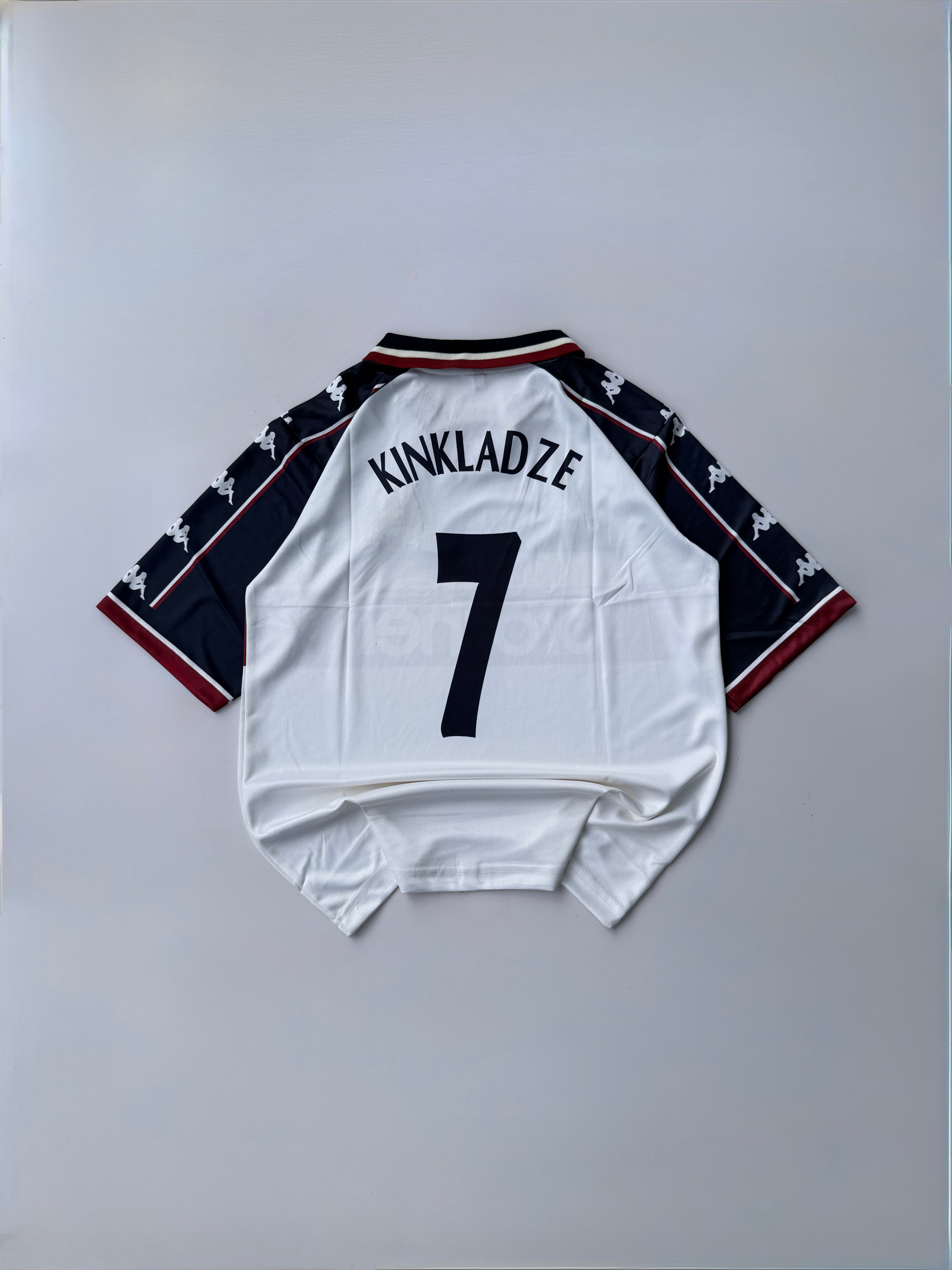 KINKLADZE MANCHESTER CITY 1997/98 RETRO AWAY KIT FIVE SLEEVE EMBROIDERY