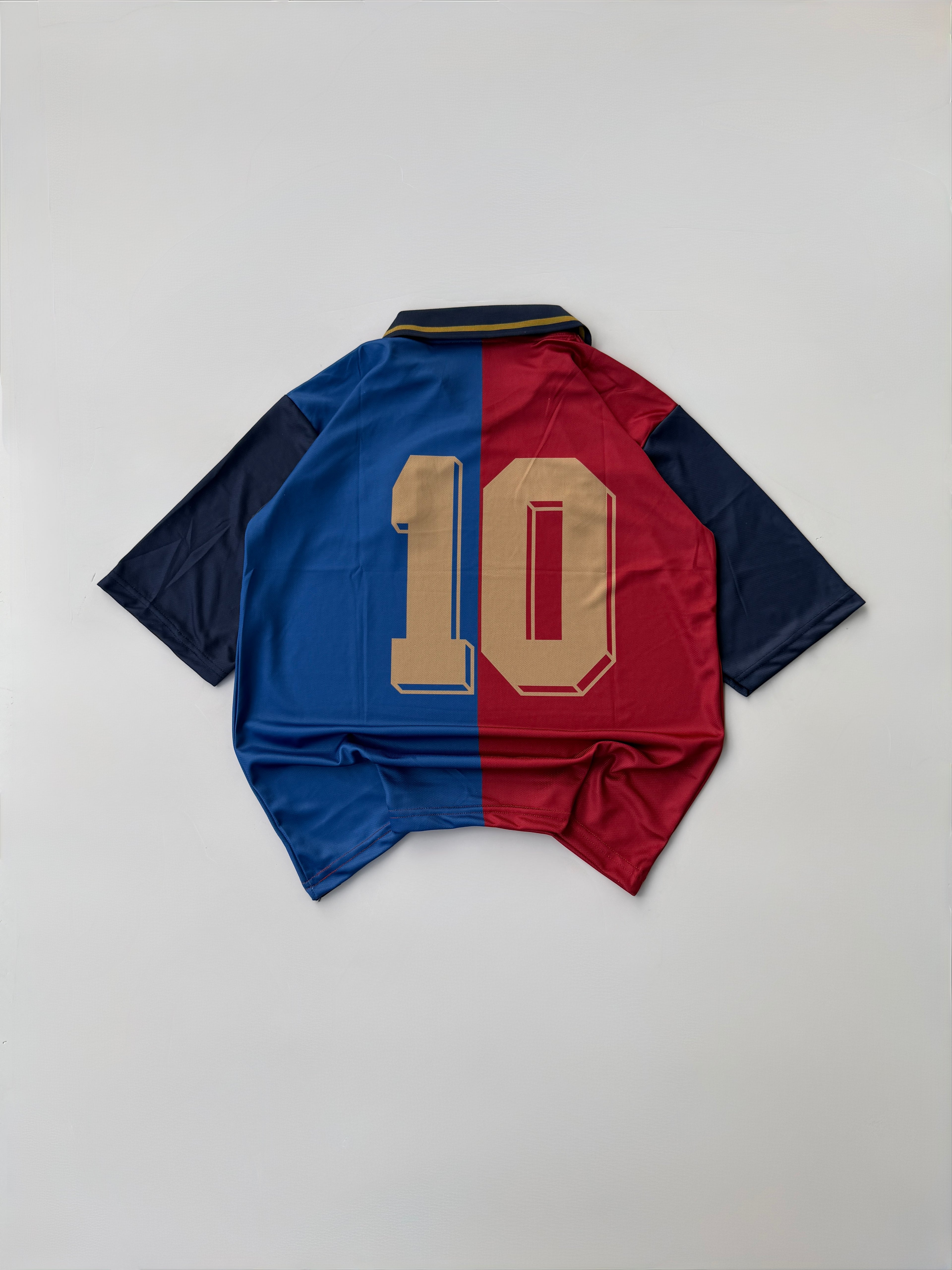 FC BARCELONA 10 INSPIRED KIT RETRO STYLE FIVE SLEEVE COLLER
