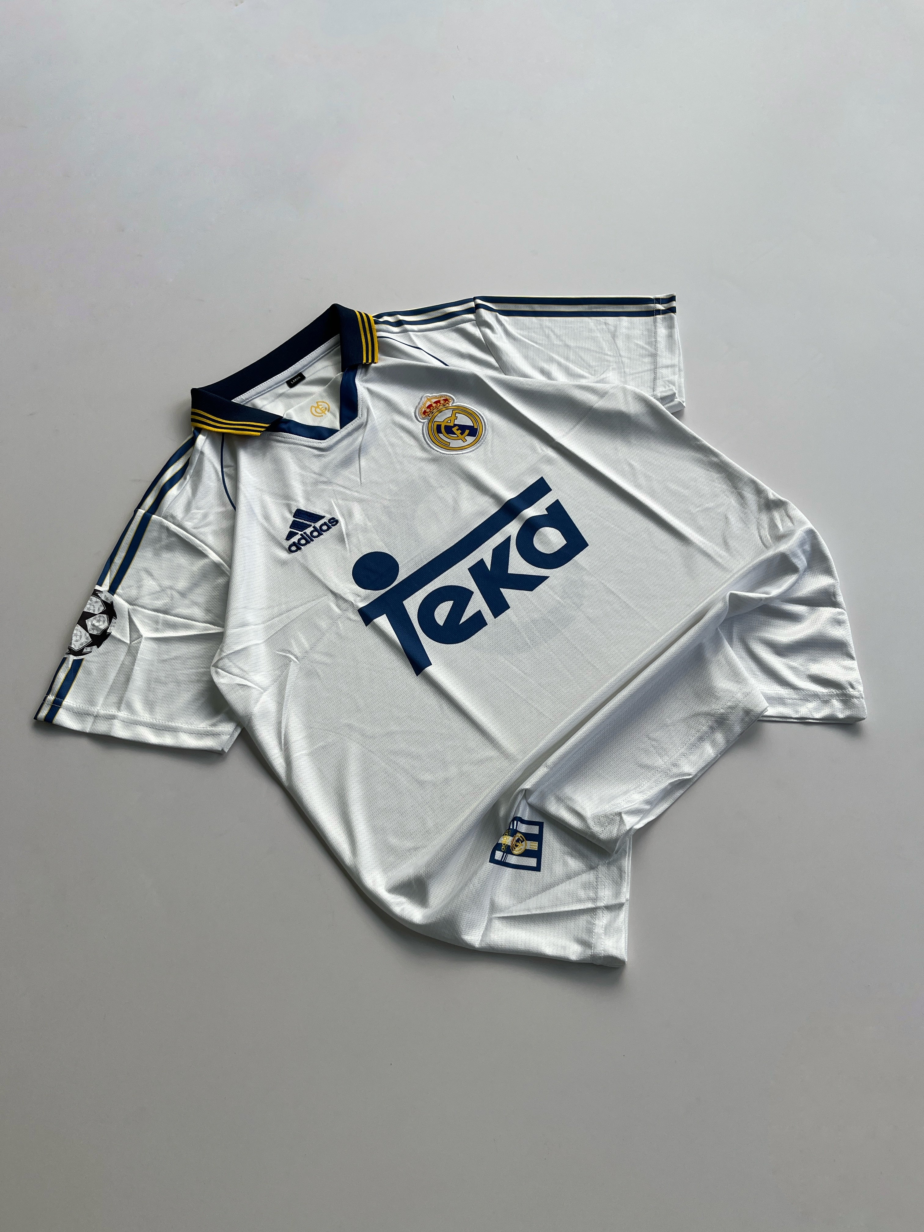 ROBERTO CARLOS 3 REAL MADRID 1998/00 RETROHOME  KIT EMBROIDERY