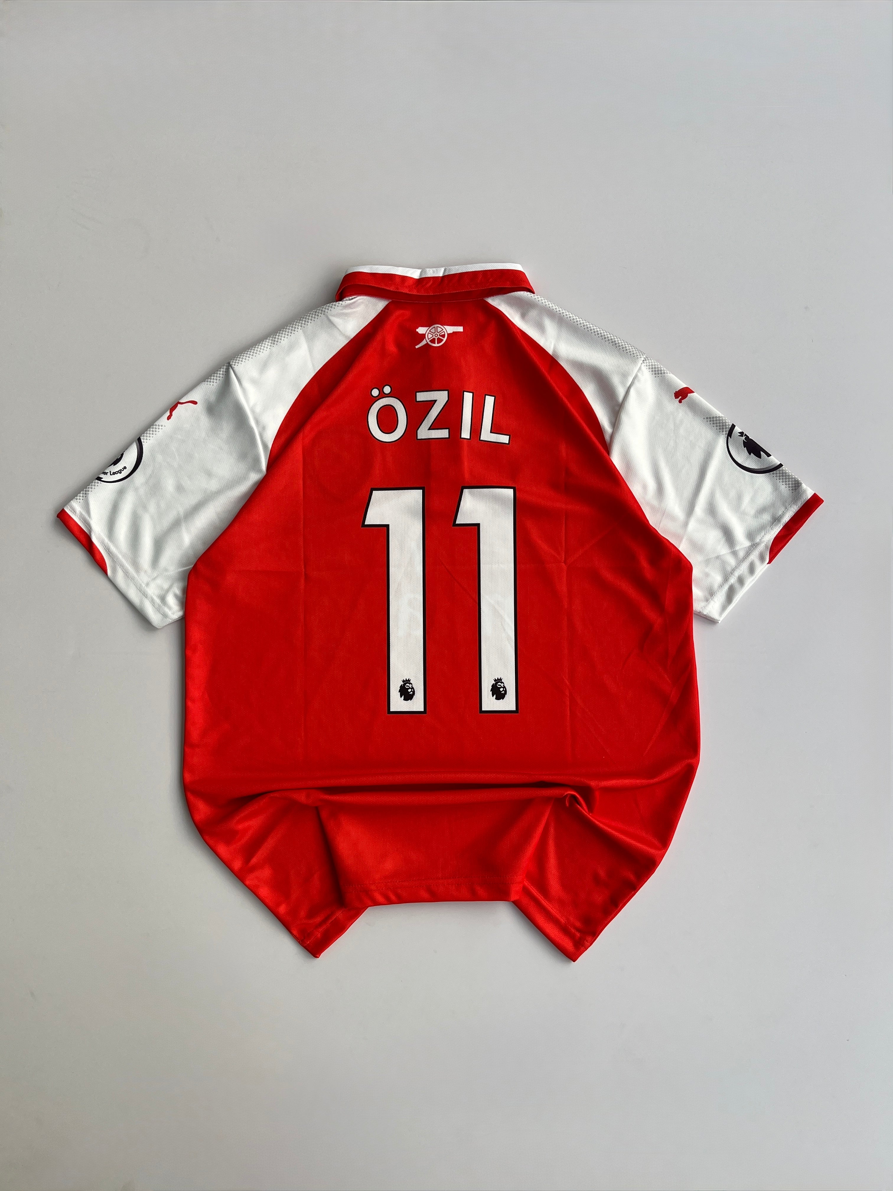 MESUT OZIL 11 ARSENAL 2017-18 HOME KIT EMBROIDERY POLO