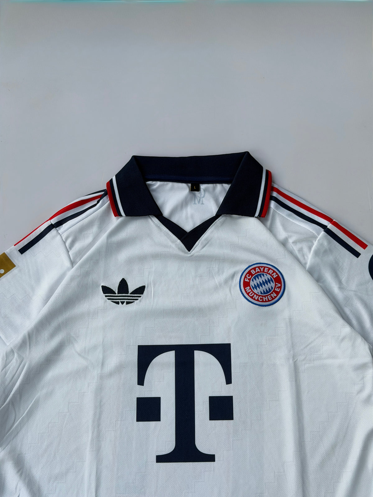 OLISE 17 BAYERN MUNICH 2026/27 AWAY KIT EMBROIDERY POLO
